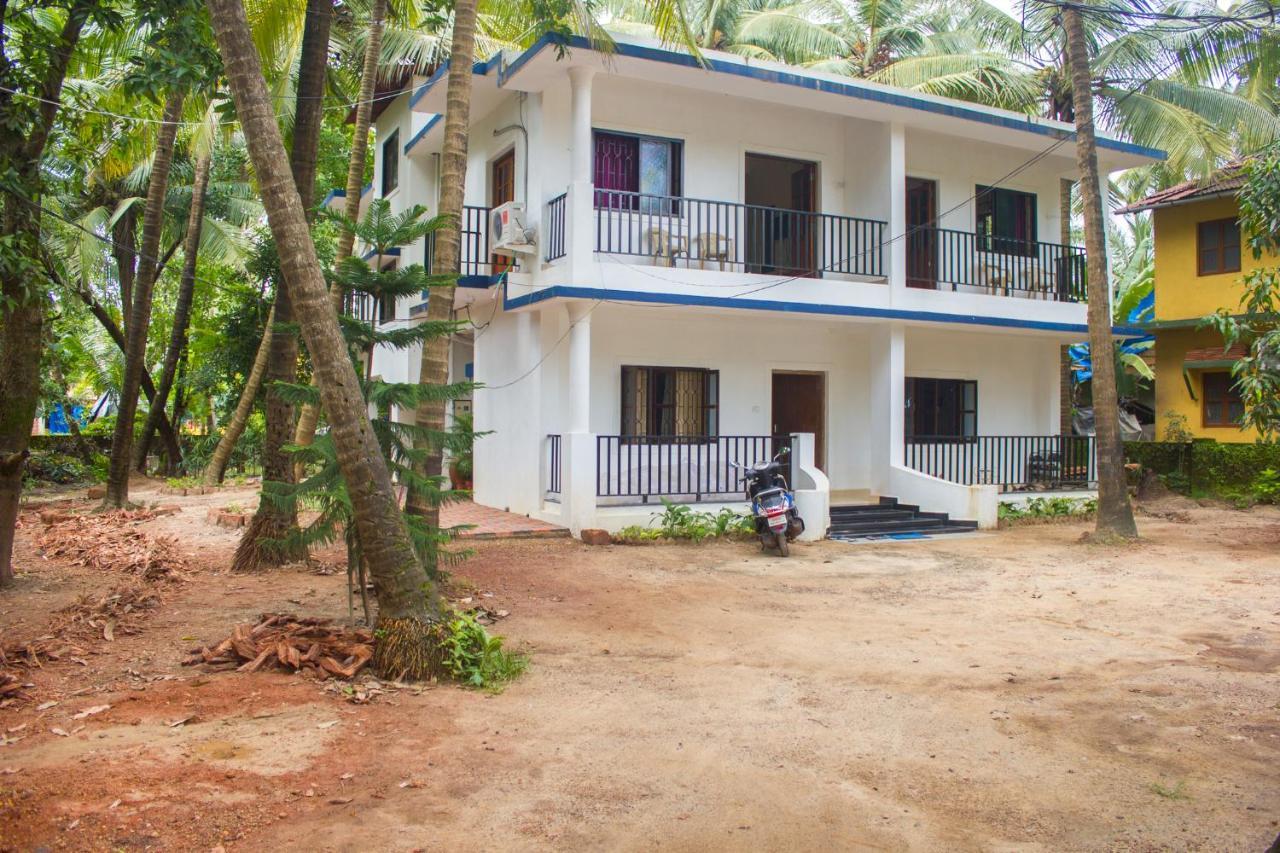 ホテル Sabinas Goa Saligao エクステリア 写真